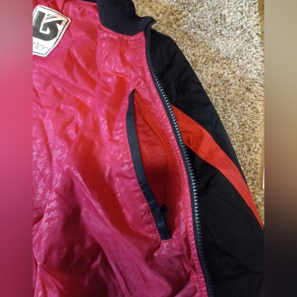 Burton M winter jacket / coat, Black with Red accents - Picture 8 of 9